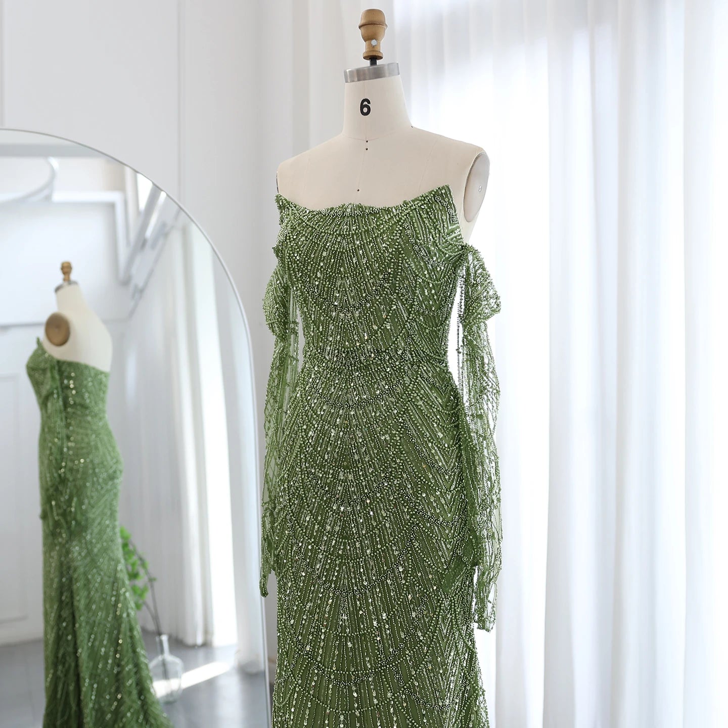 Pearl Mermaid Green Evening Dresses with Gloves